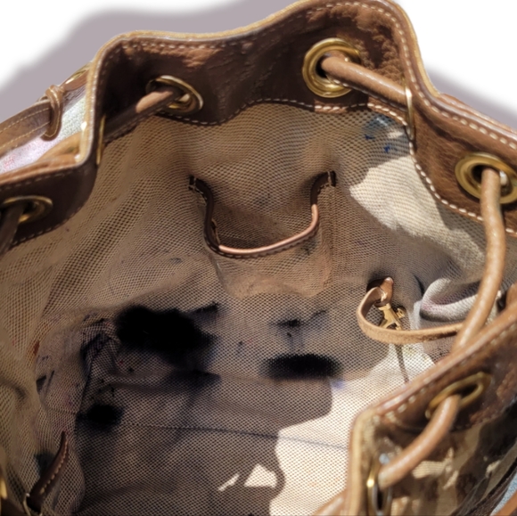 Dooney & Bourke Vintage Tan Drawstring Bucket Shoulder Bag - Picture 11 of 16